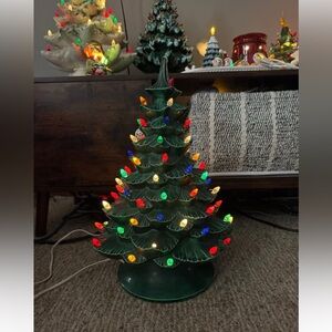 Vintage Arnels Ceramic Christmas Tree